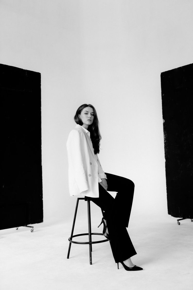 /studio/mono_6.jpg